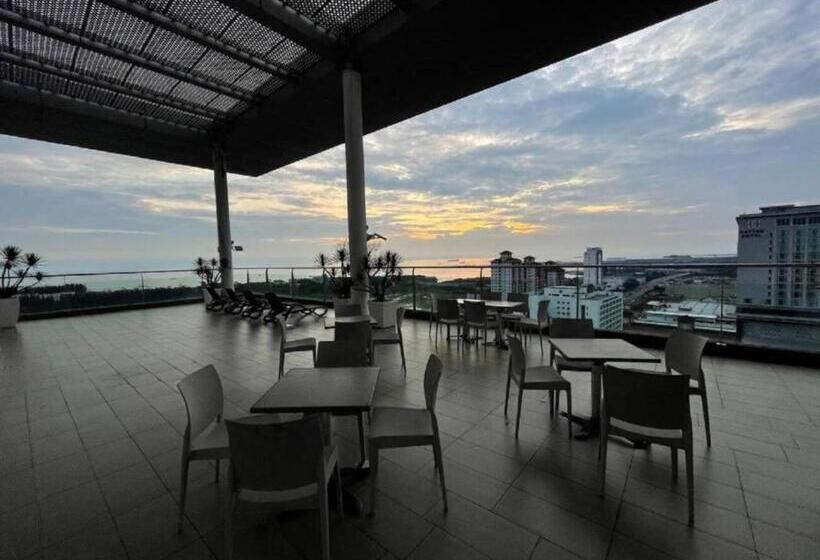 استودیوی استاندارد, Comfy King The Straits Suite 715 By Elefen Homestay
