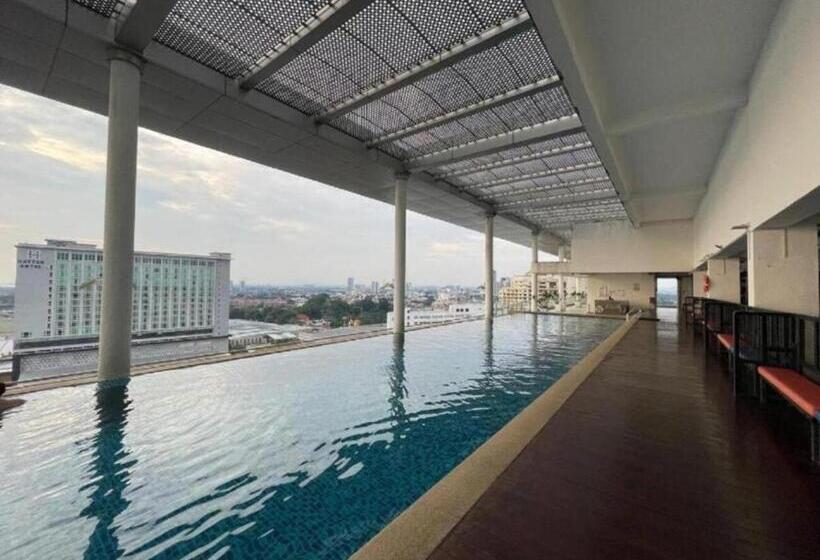 استودیوی استاندارد, Comfy King The Straits Suite 715 By Elefen Homestay