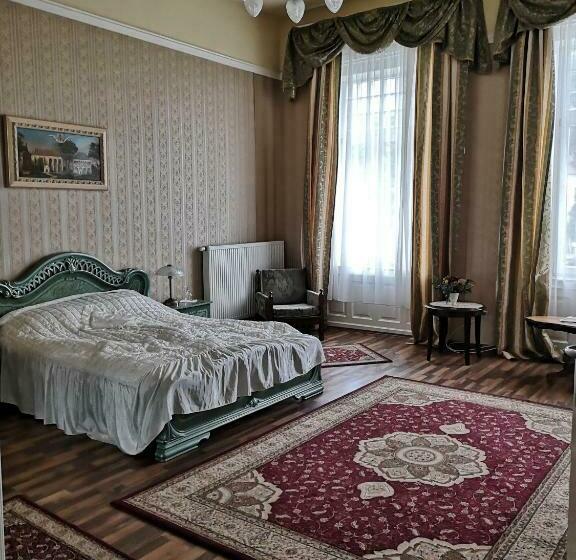 Люкс Вид на Город, Kakukk Panzió