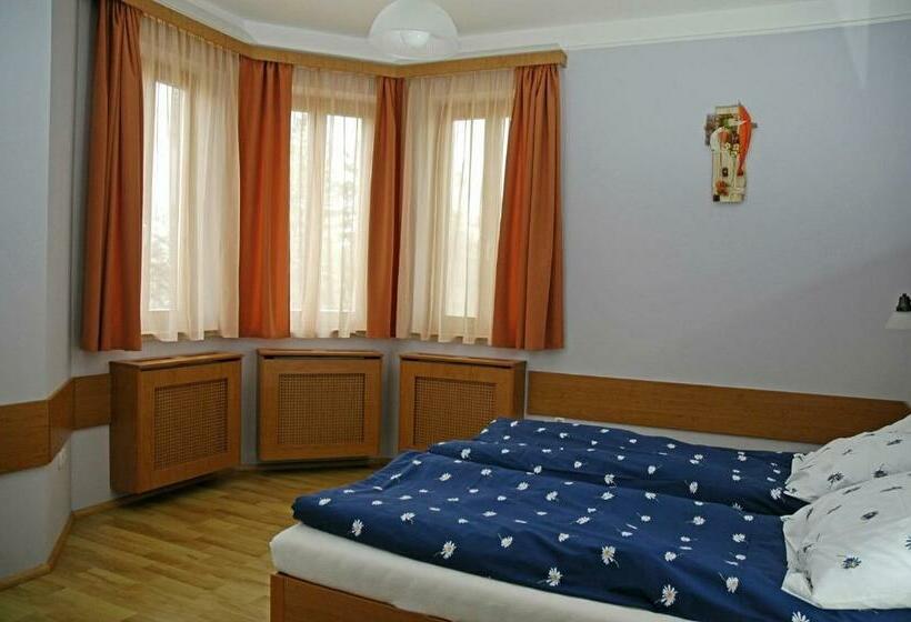 Номер Стандарт, Villa Sakura Panzió