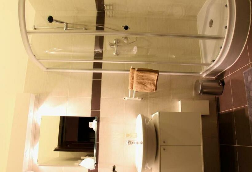 اتاق لوکس, Budapest Ville Bed & Breakfast