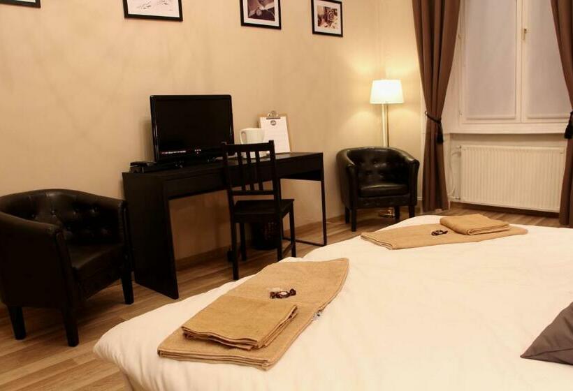 اتاق لوکس, Budapest Ville Bed & Breakfast