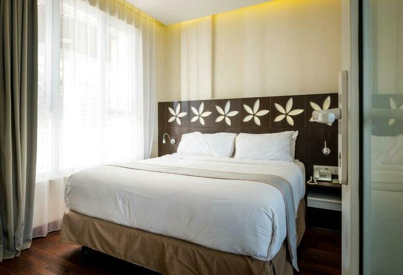 Полулюкс с Балконом, Amartahills Hotel And Resort
