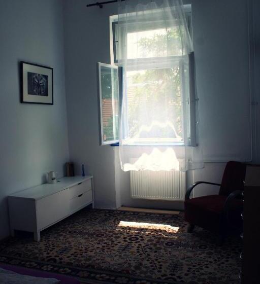 스탠다드 룸 공동 욕실, Kaleidoszkóp Ház Hostel