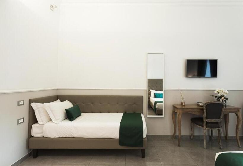 اتاق راحتی سه تخته, Vaticano Luxury Guest House