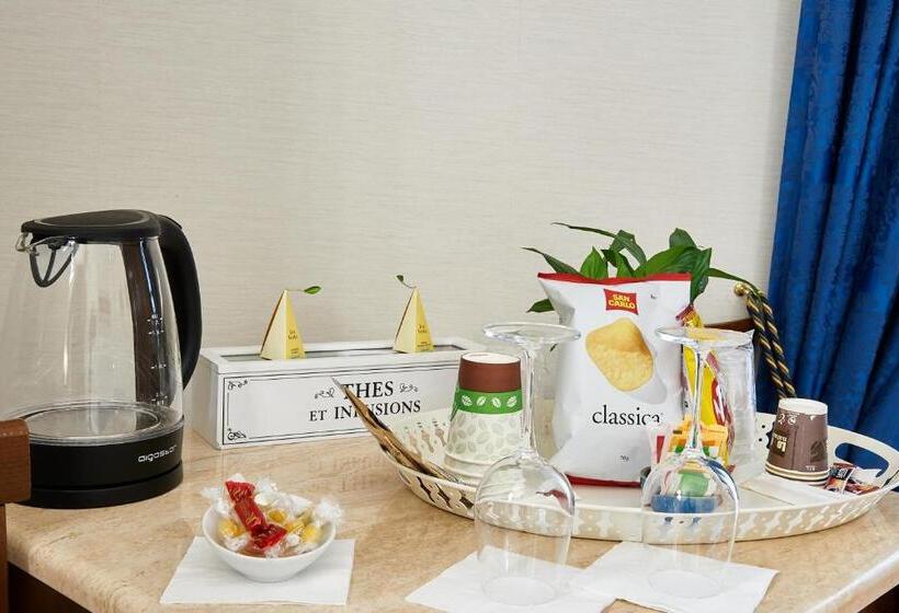 اتاق کلاسیک چهارنفره, Fabrizio S Rooms
