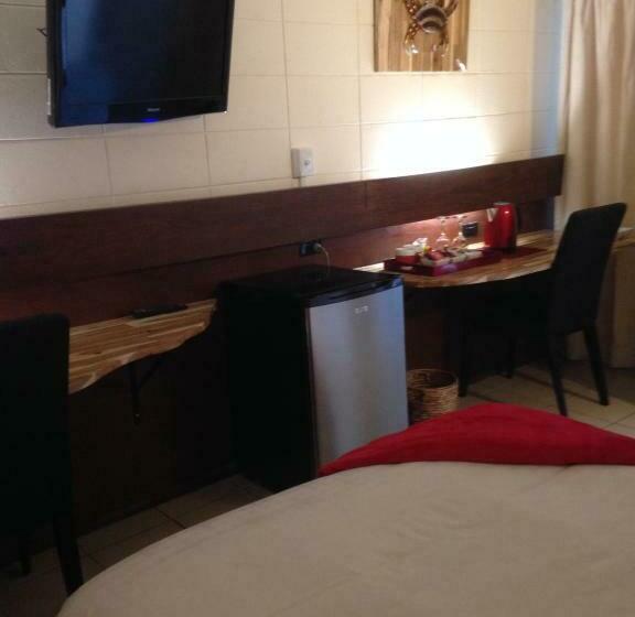 디럭스 룸, Black Marlin Motel
