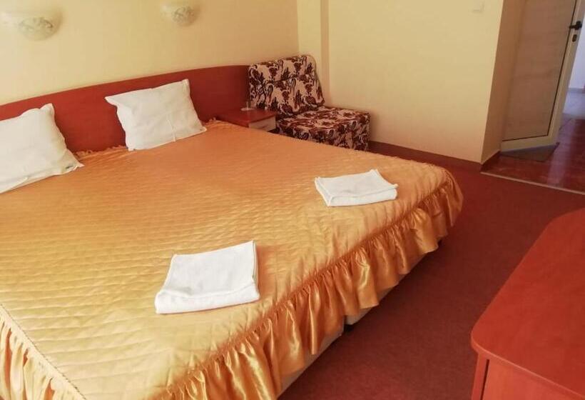 Quarto Estandar, Family Hotel Mimosa