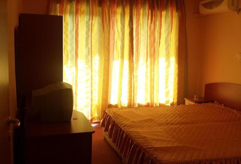 Quarto Familiar, Family Hotel Mimosa