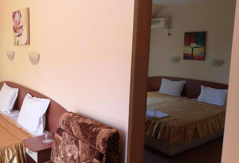 Quarto Familiar, Family Hotel Mimosa