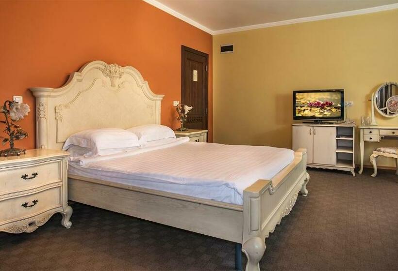 Номер Стандарт с Гидромассажем, Boutique & Spa Hotel Heaven