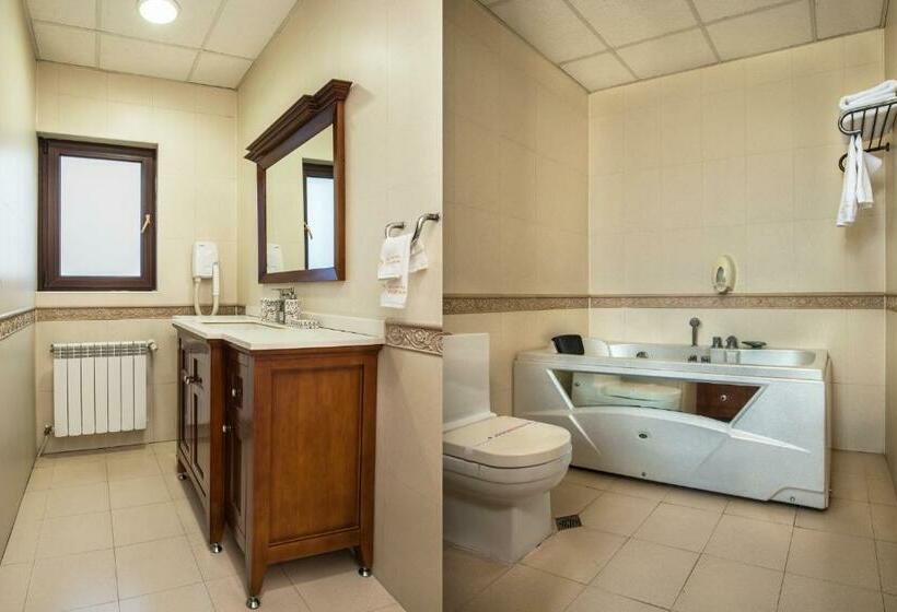 Номер Стандарт с Гидромассажем, Boutique & Spa Hotel Heaven