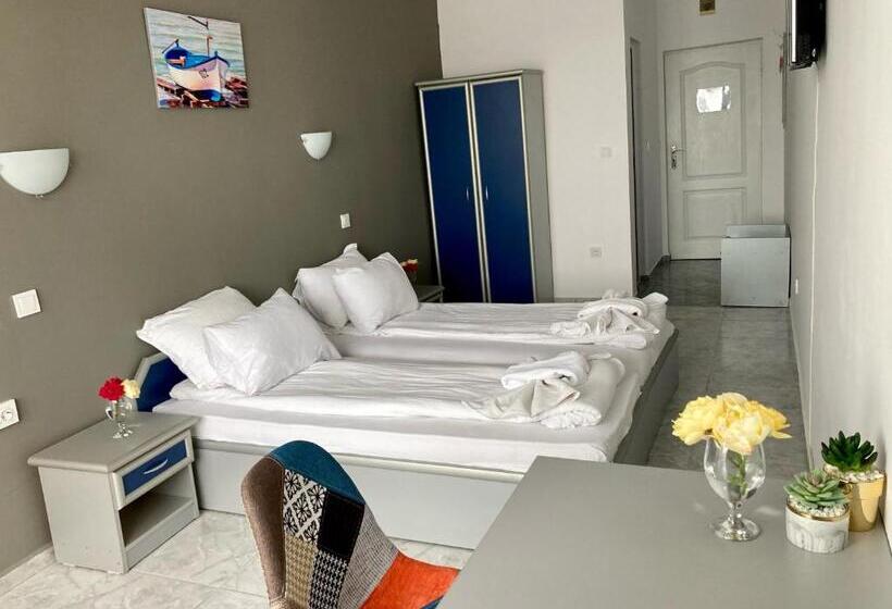 Номер Стандарт Вид на Море, Plovdiv