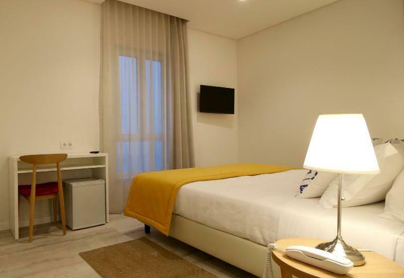 Quarto Estandar, Riverside Alfama