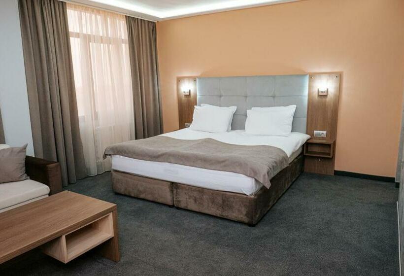 舒适型房间, Tundzha   Renovated!