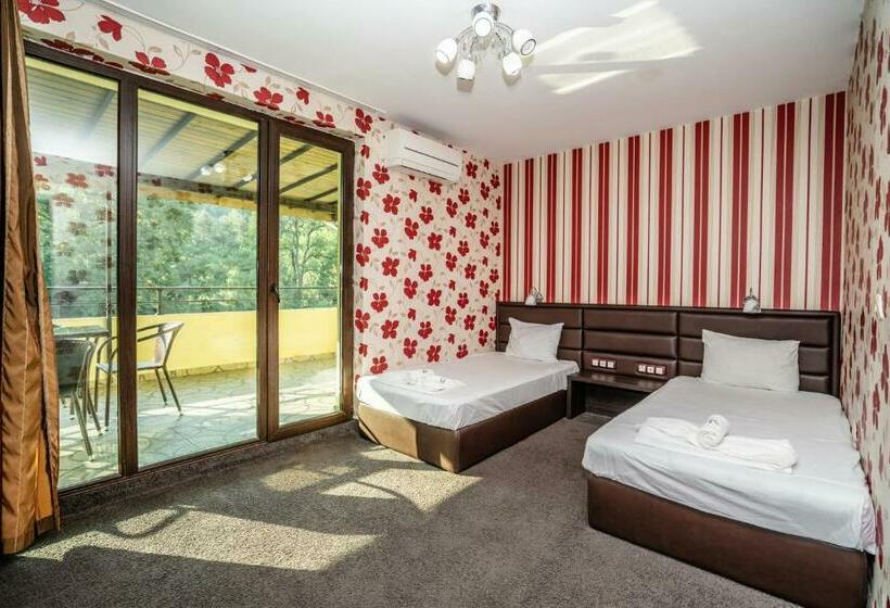 סוויטה משפחתית, Perun Hotel Sandanski