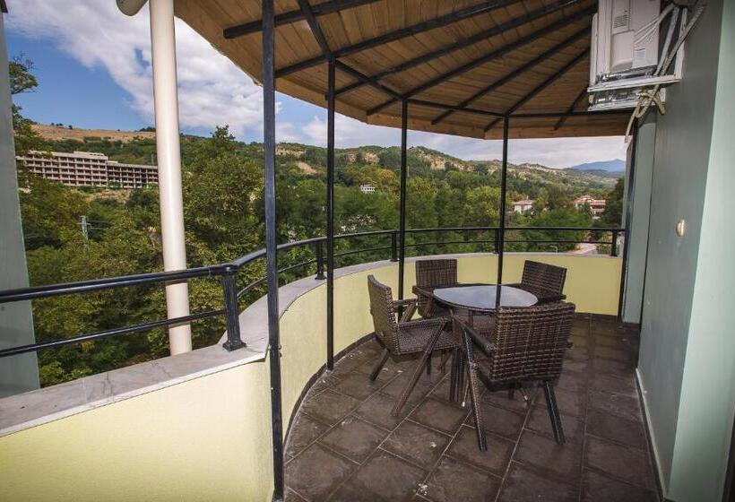 סוויטה משפחתית, Perun Hotel Sandanski
