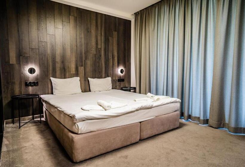 Номер Deluxe с Балконом, Perun Hotel Sandanski