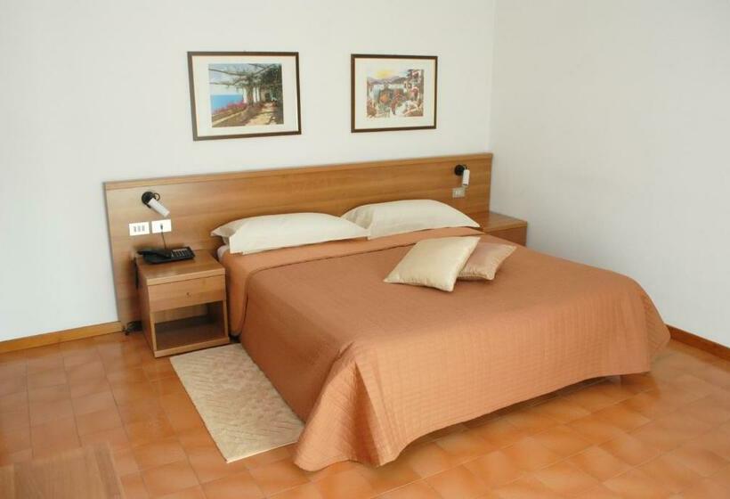 Номер Стандарт, Albergo Da Mario
