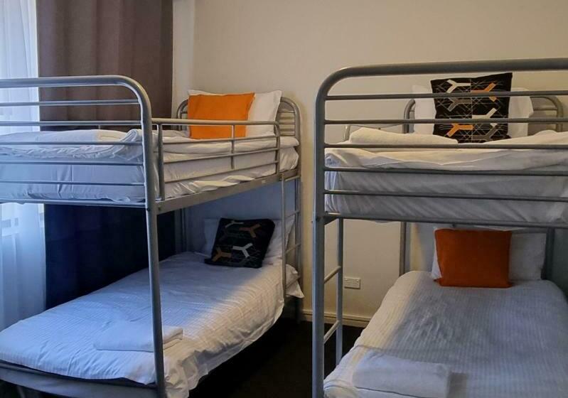 패밀리 룸, Alpha Hotel Canberra