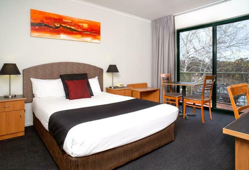 디럭스 전망 룸, Alpha Hotel Canberra