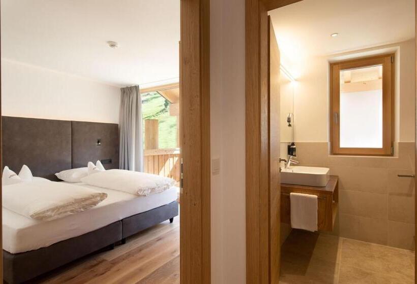 Люкс 2 Спальни, Moseralm Dolomiti Spa Resort