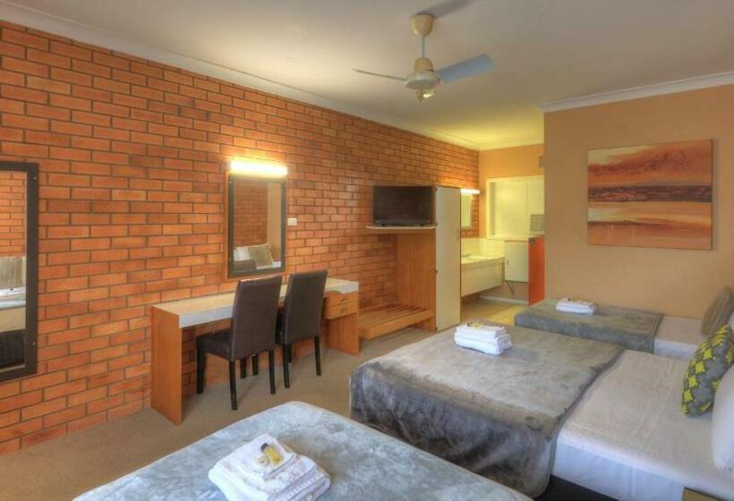 Четырехместный Номер Стандарт, Hilldrop Motor Inn