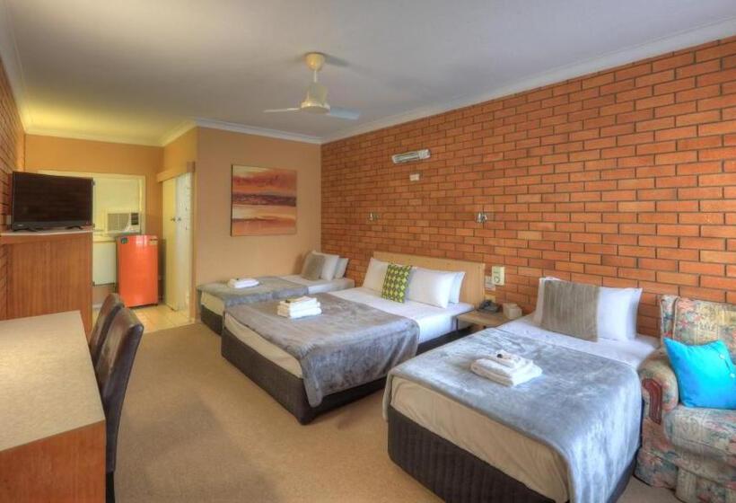 Четырехместный Номер Стандарт, Hilldrop Motor Inn