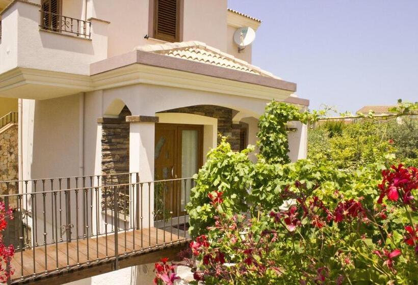 آپارتمان 1 خوابه با چشم‌انداز باغ, Real B&b Primo Sole