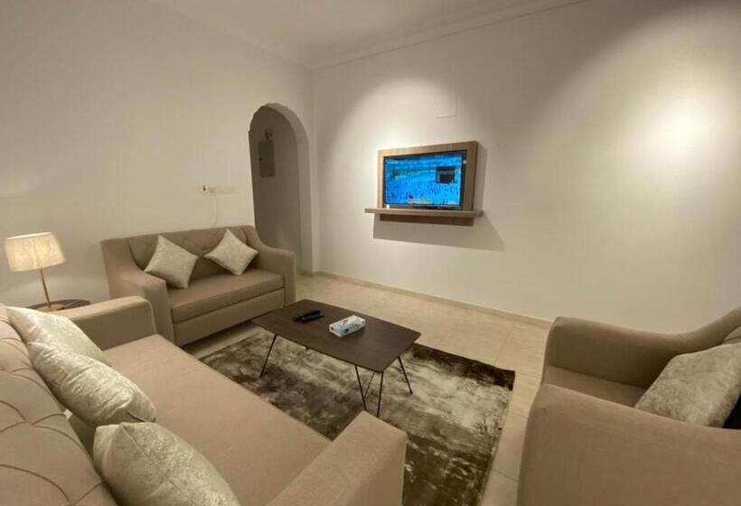 Apartamento 2 Dormitórios, نايتس للوحدات المفروشة
