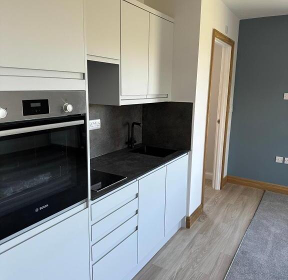 스탠다드 스튜디오, Grindal Studio Apartments   Newly Opened Luxury Accommodation