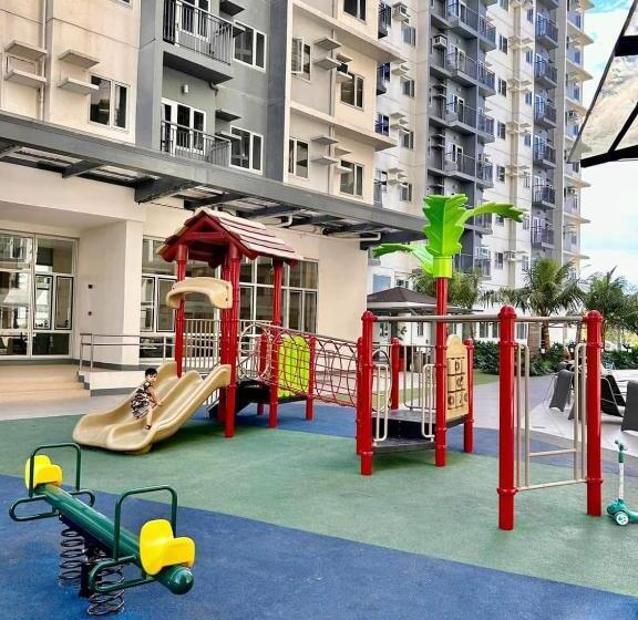 Апартаменты 2 Спальни, 2br Cozy Condo Staycation Near Sm Novaliches, Quezon City