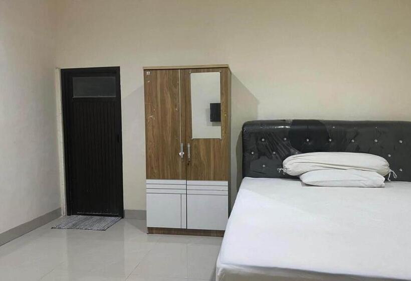 Номер Стандарт, Oyo 93877 Atifah Homes