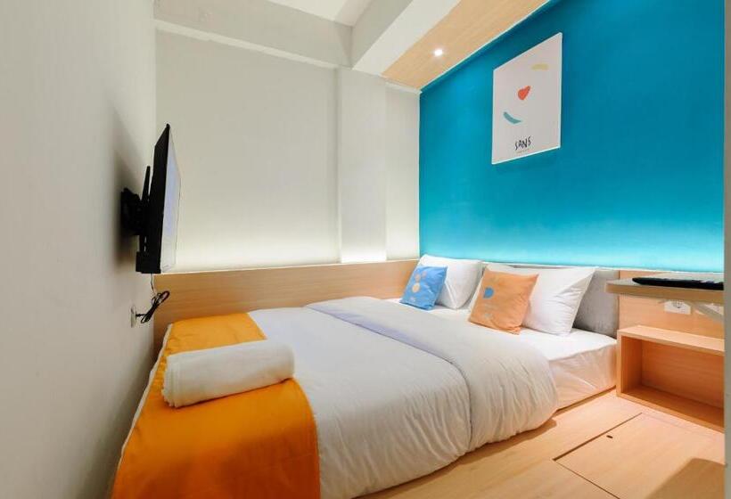 Номер Deluxe, Sans Hotel Pesona Bekasi