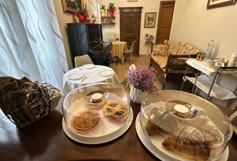 اتاق استاندارد, B&b Palazzo Sassatelli