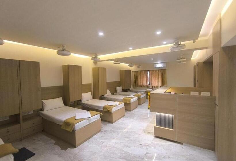 공동 객실, Raman Dormitory