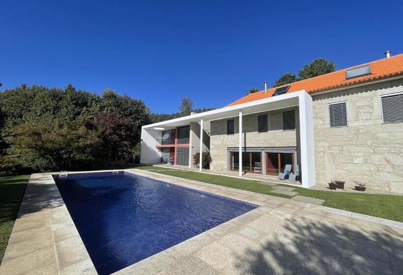 خانه 1 خوابه, Quinta Trindade