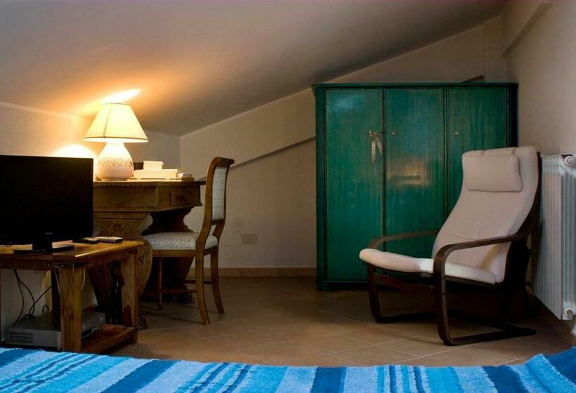 اتاق استاندارد با سرویس بهداشتی مشترک, B&b Agliarvali