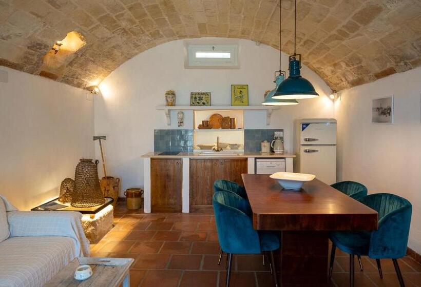 1 Bedroom Deluxe Apartment Sea View, Palazzo De Mori