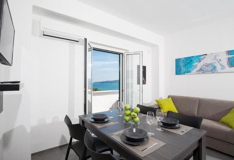 Апартаменты Superior 1 Спальня, Svevo Sea House