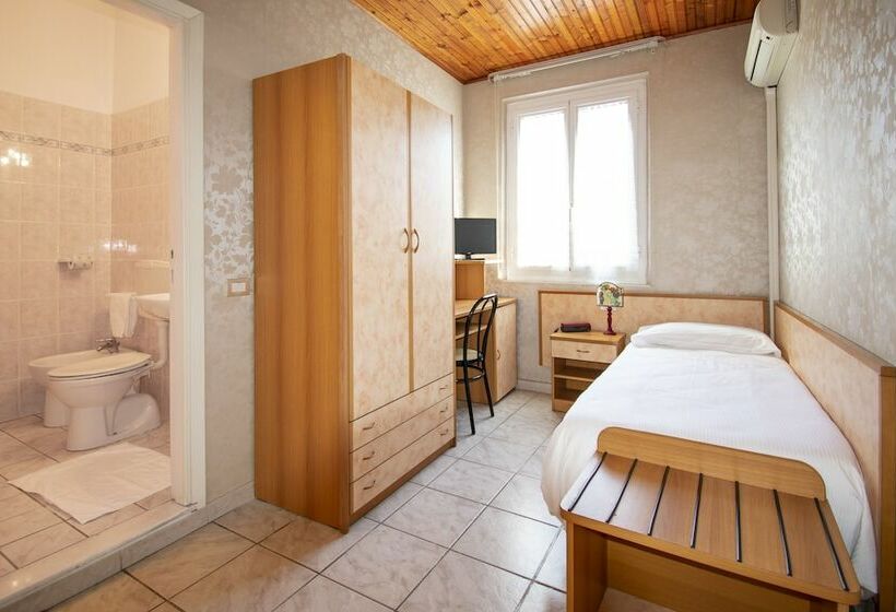 اتاق استاندارد یک نفره, Villa Giada