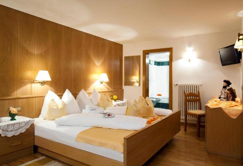 غرفة قياسية, Mountain Hotel Mezdì