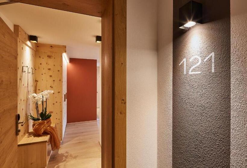 Номер Комфорт, Mountain Hotel Mezdì