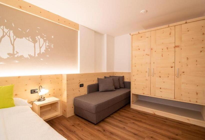 غرفة سوبيريور عائلية, Residence Montebel