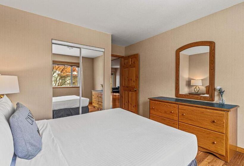 Quarto Familiar, Bow Valley Chalets Entire 2 Bedrooms Townhouse