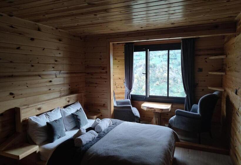 اتاق لوکس سه تخته, Kinya Bungalov