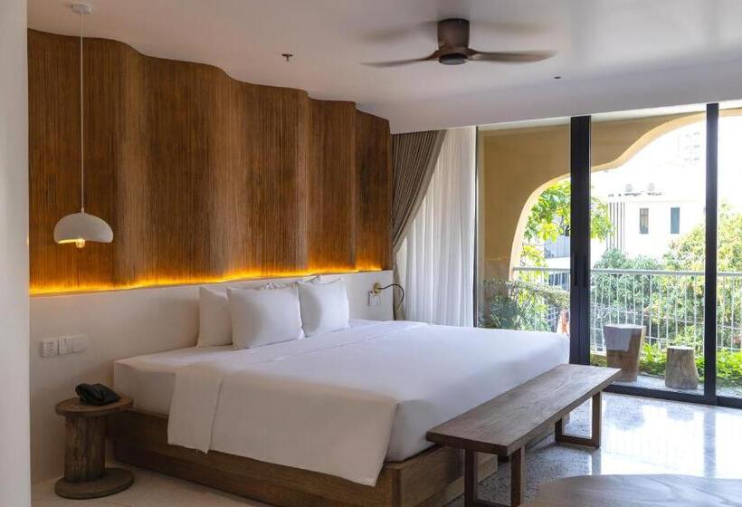 سوئیت با بالکن, Saha Casa Boutique Hotel Da Nang