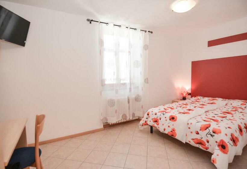 Номер Стандарт, Bed And Breakfast Galet