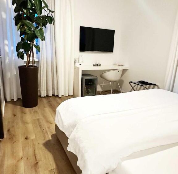 디럭스 룸, Sk Active Hotel   Ex Garni Hotello