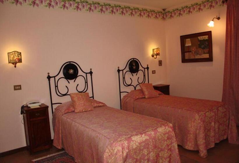 اتاق استاندارد یک نفره, Locanda Salimbeni